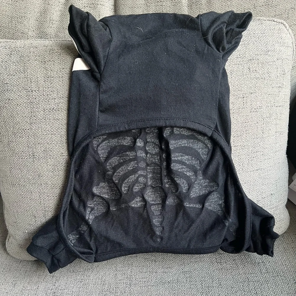 Dog costume skeleton